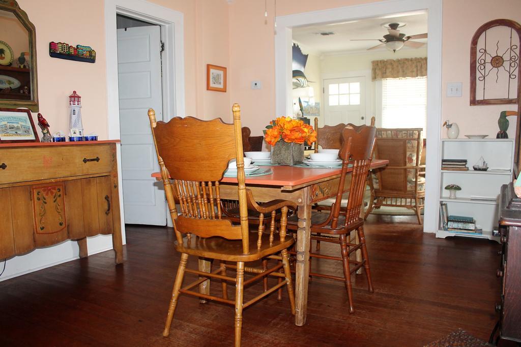גלווסטון Coronado Palms Coastal Cottage מראה חיצוני תמונה